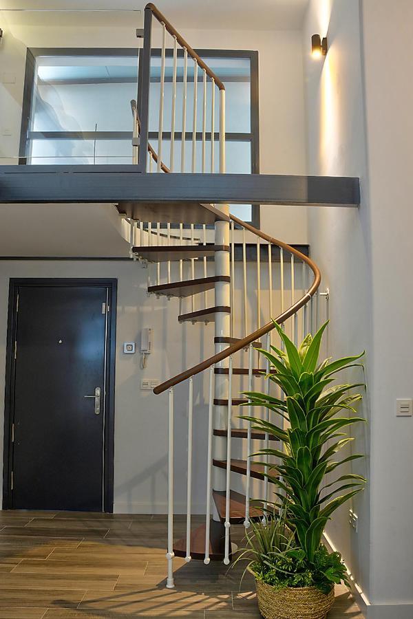 Duplex Moderno En Alameda Apartment Севиля Екстериор снимка